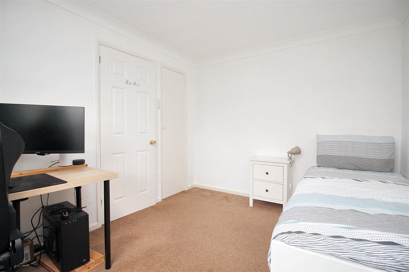 Ashampstead Road, Southcote, Reading